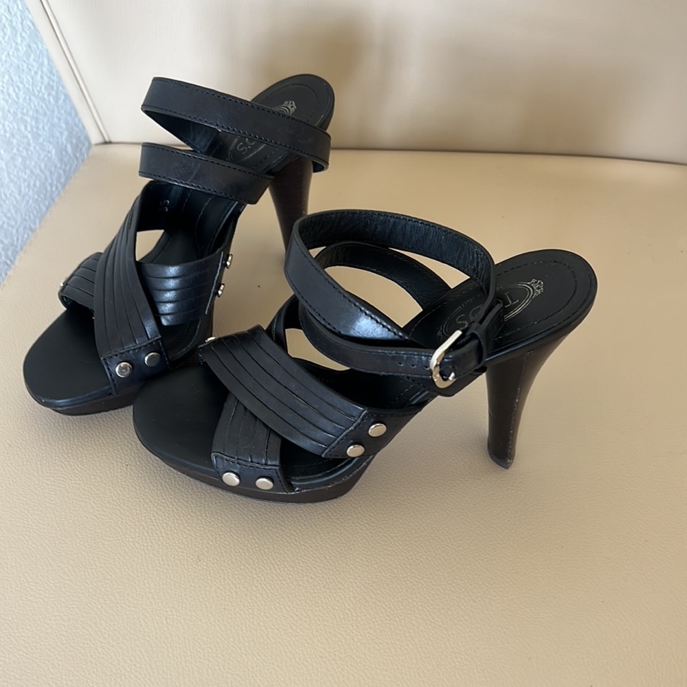 Tod’s Plateau Sasha crossover sandals 35